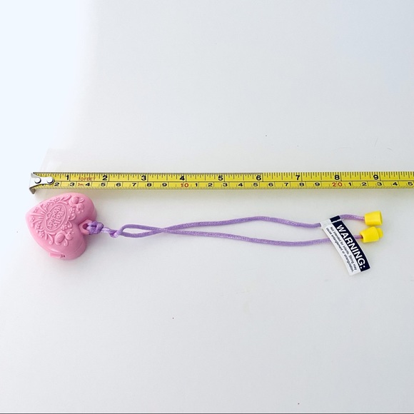 Polly Pocket Swinging Doll Locket - Picture 5 of 6